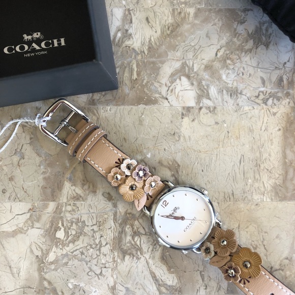 Coach watch - Picture 2 of 4